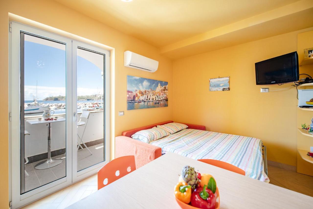 Casa Cinzia In Marina Di Corricella Vila Procida Exterior foto