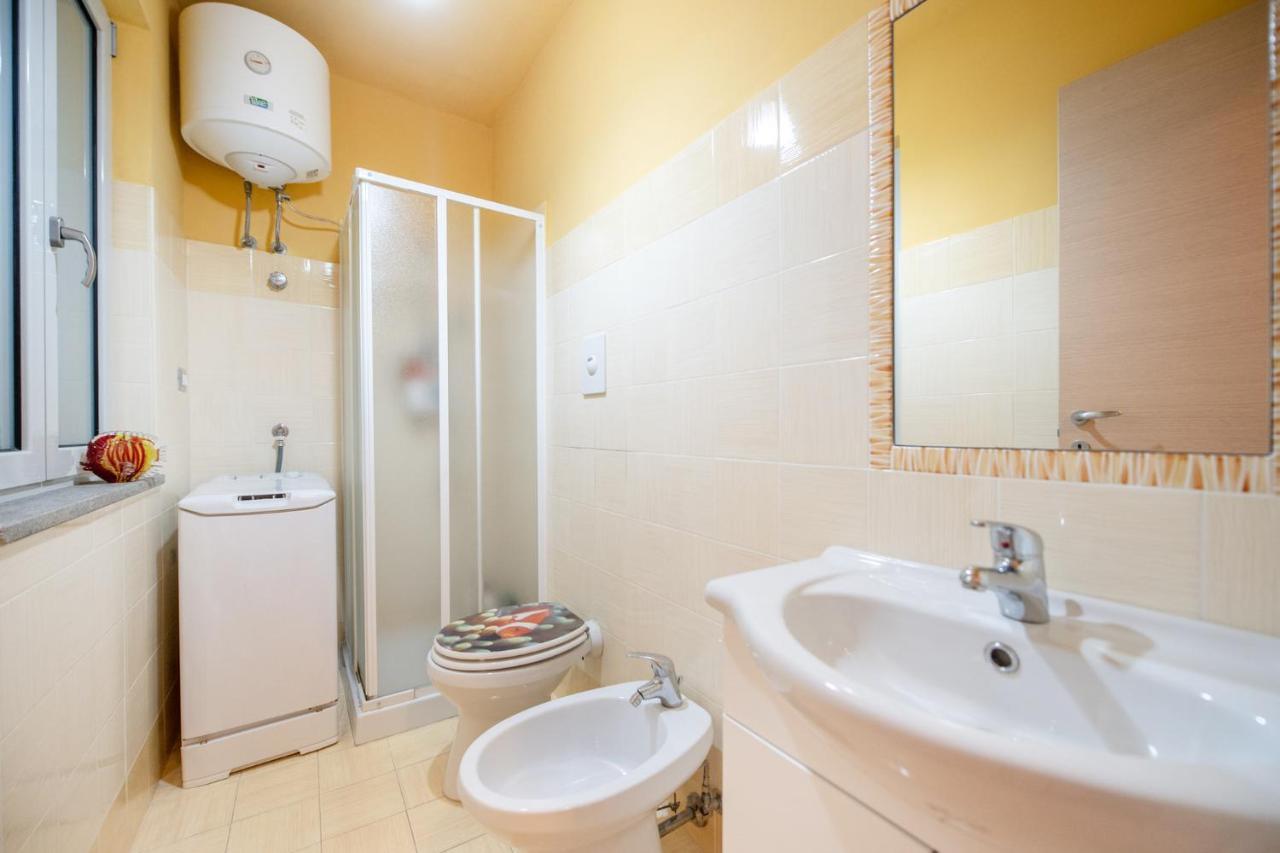 Casa Cinzia In Marina Di Corricella Vila Procida Exterior foto
